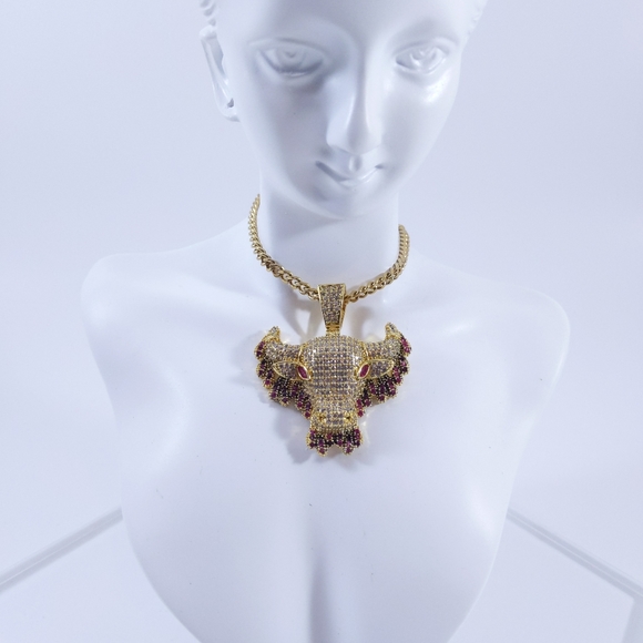 🧡 Iced Demon Bull Pendant + 20" Cuban Chain - Picture 4 of 8